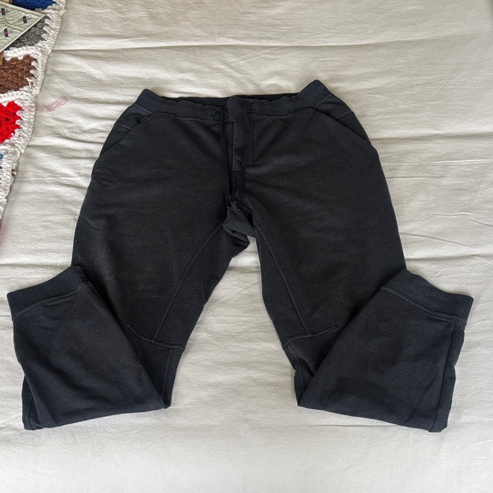 Men’s LuluLemon Navy Joggers